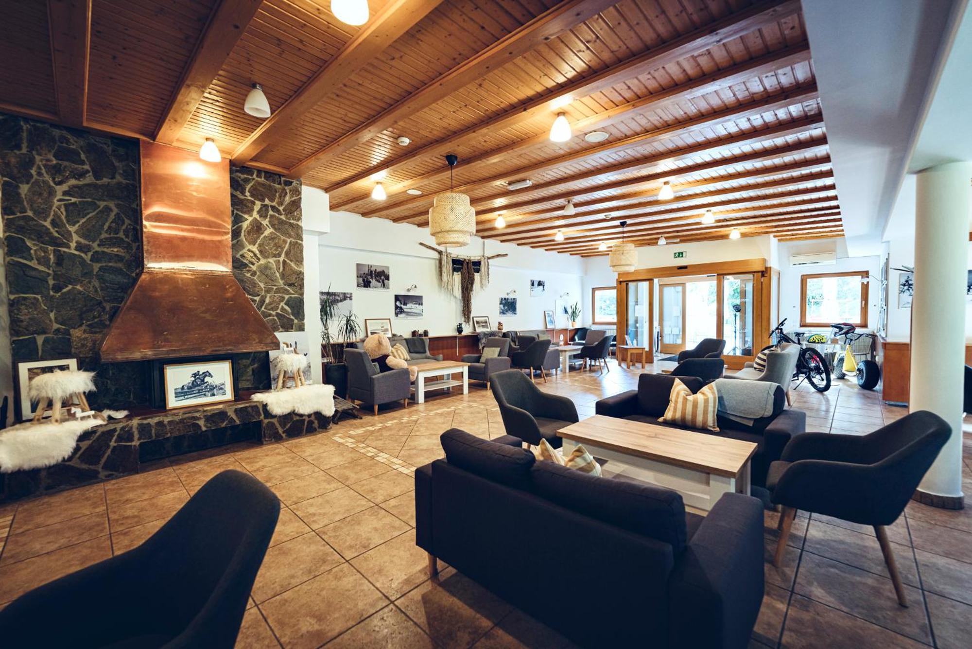 Pohorje Village Wellbeing Resort - Wellness & Spa Hotel Bolfenk Марибор Екстериор снимка